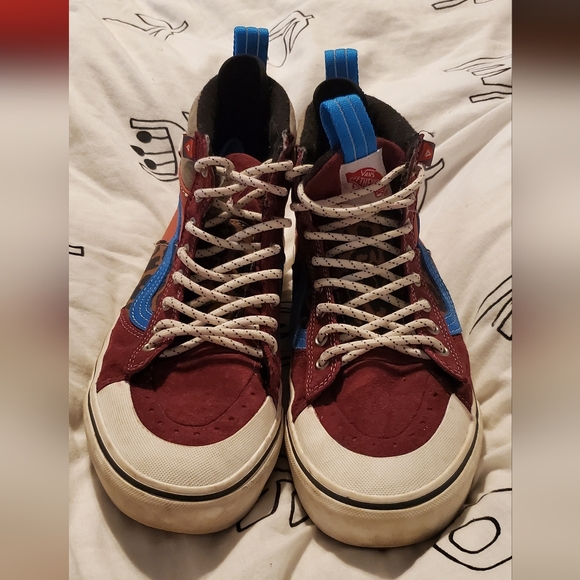 VANS Hi-tops - Picture 9 of 9